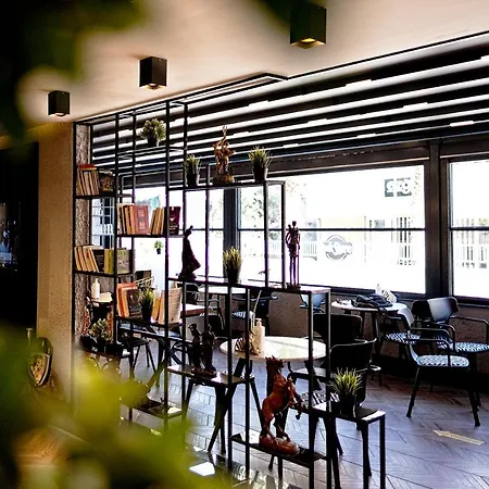 Hotel Mielo Lara 4*