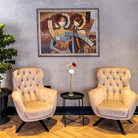 Mielo Lara Hotel